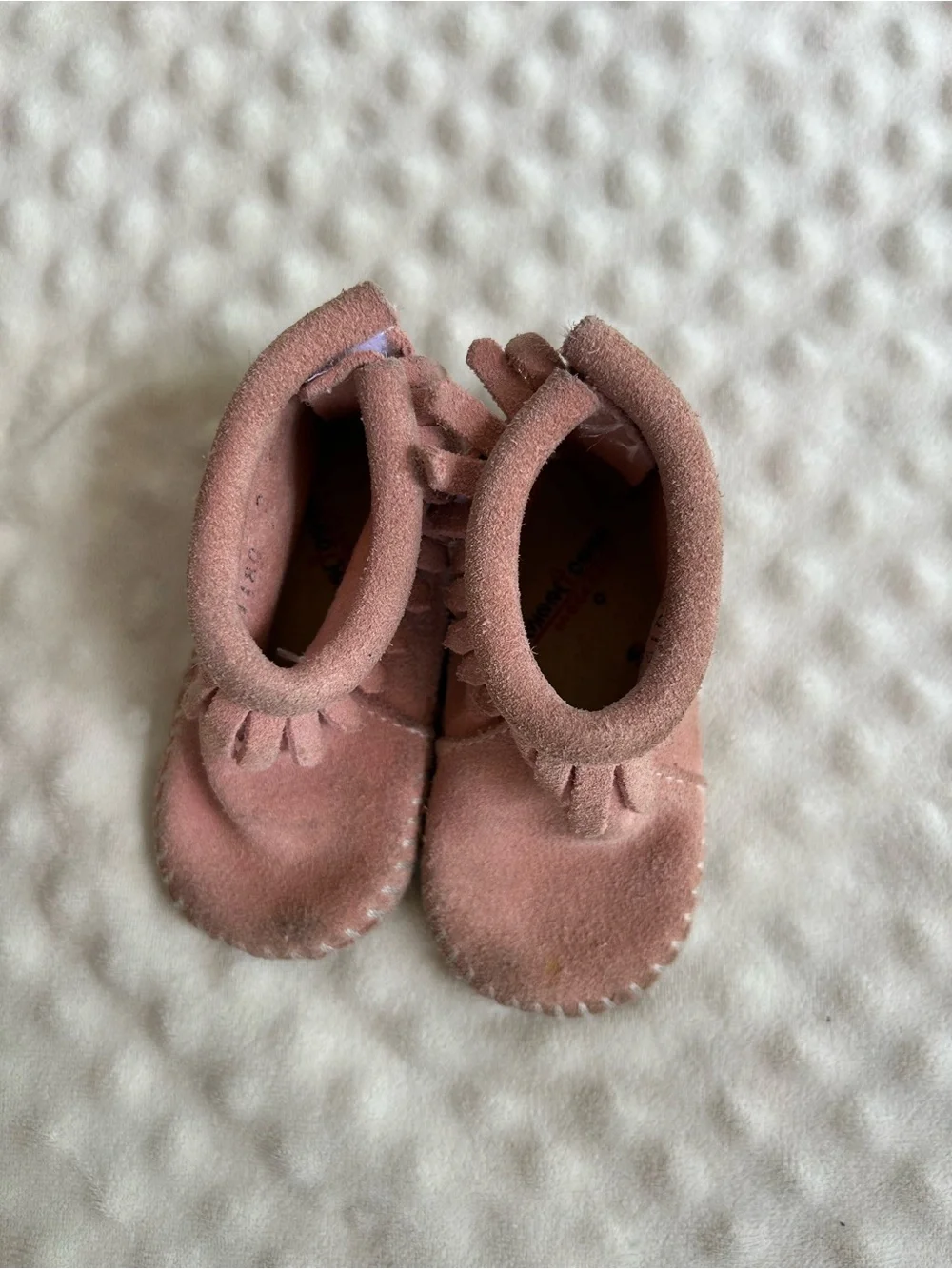 Minnetonka Rose Pink Baby Fringe Moccasin Booties Infant 3